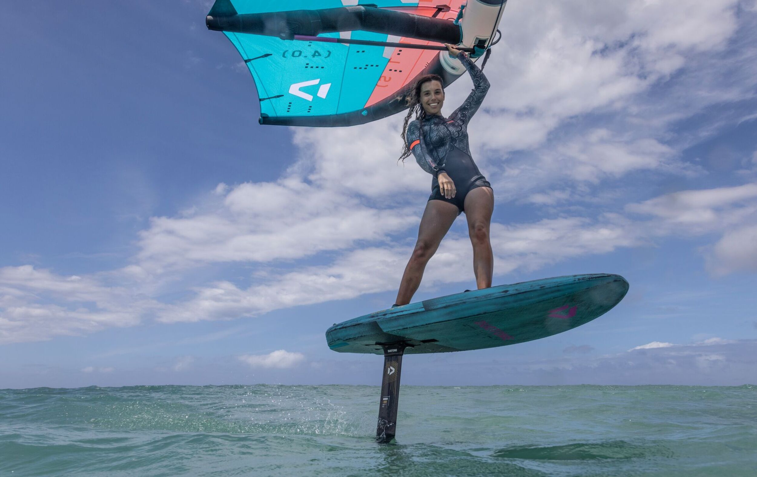 Planche de wingfoil Duotone Skybrid SLS